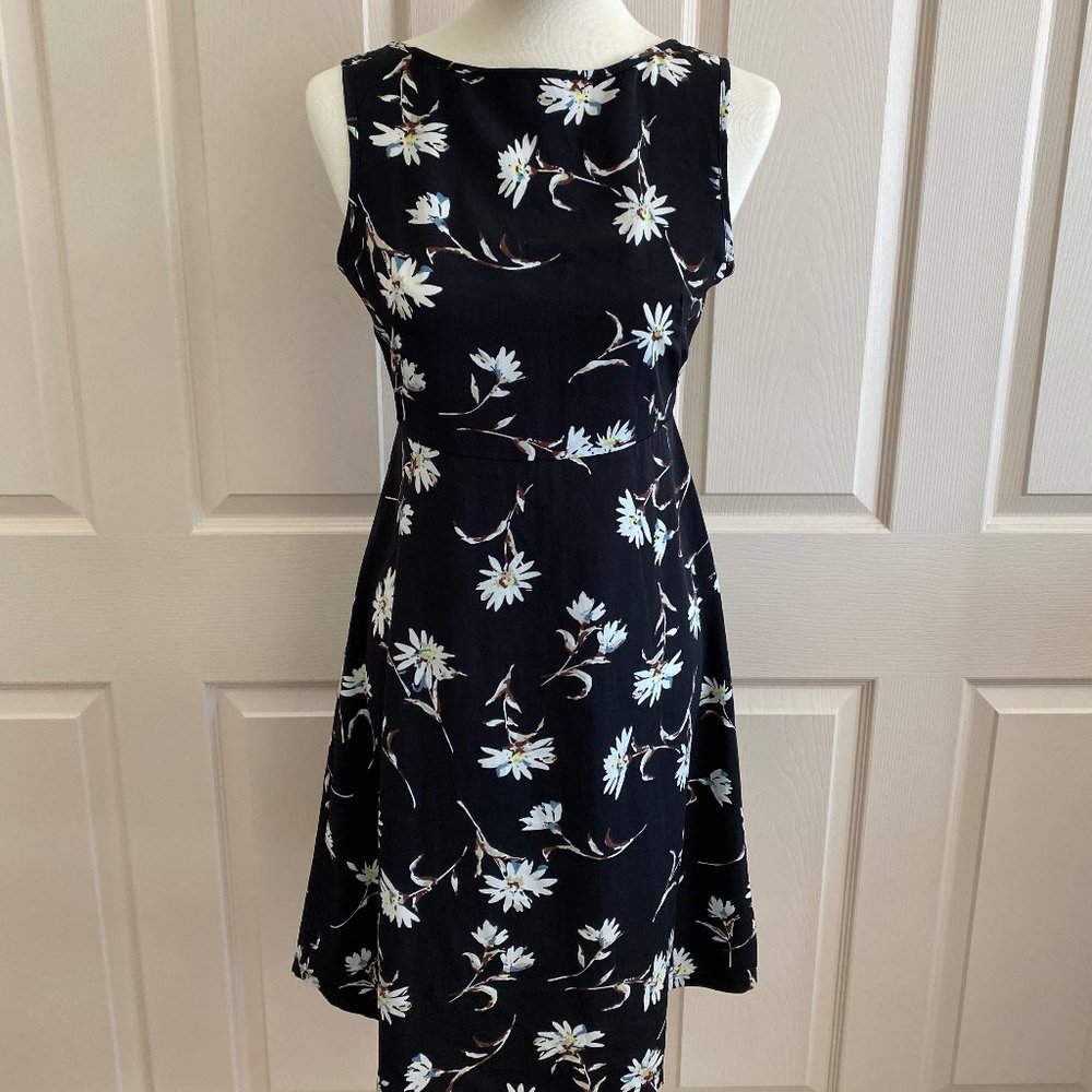 Floral knee length dress -S
